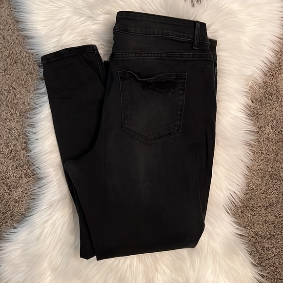 Maurice’s high rise black jeans - Picture 3 of 4